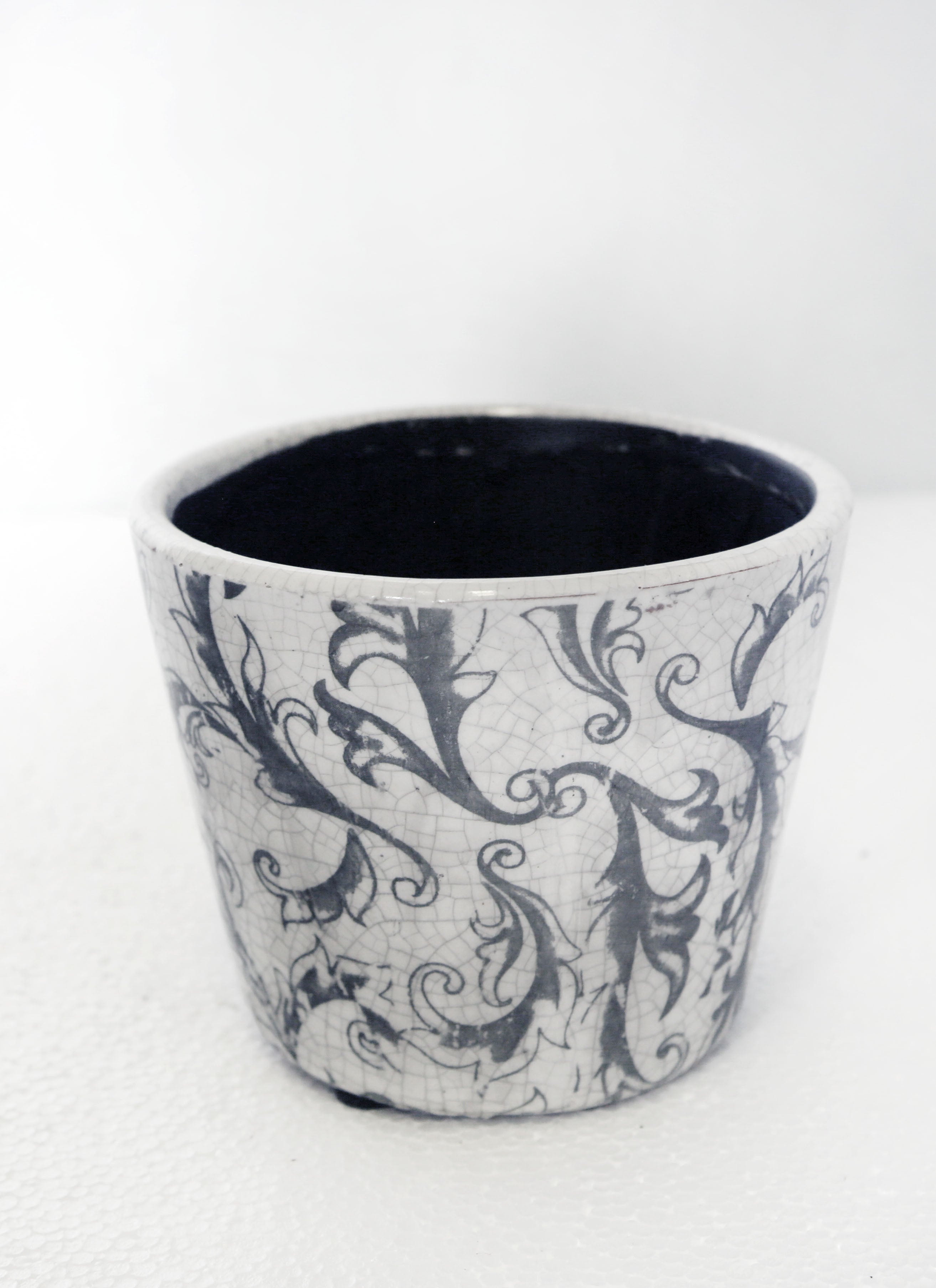 Ceramic vase with Scroll Design